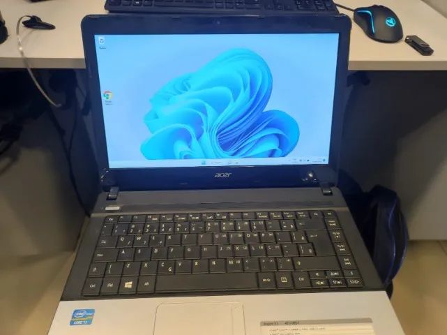 Notebook Acer Aspire E1 Core i3 (Windows 11) - Excelente para Estudo/Trabalho