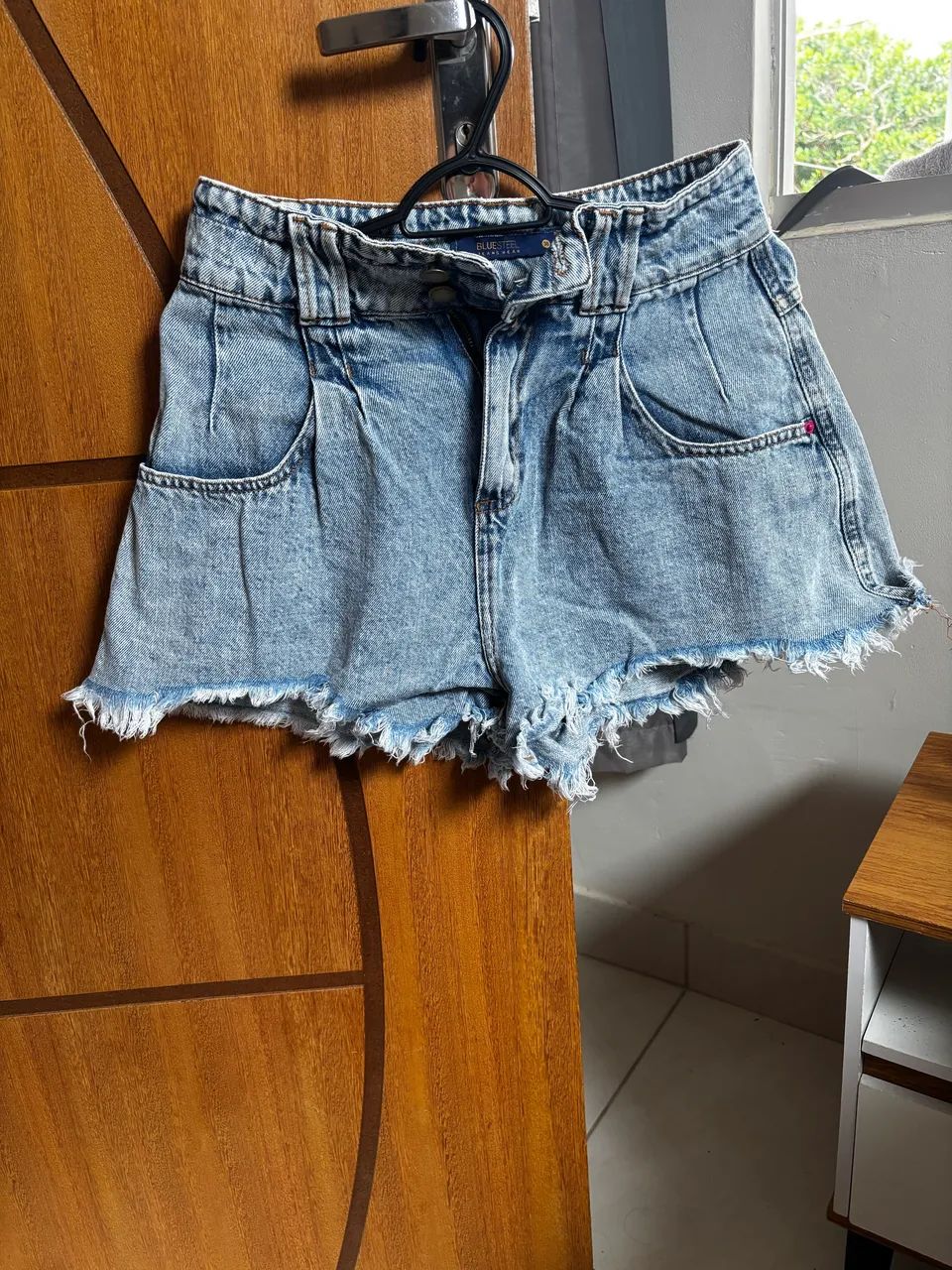 Brechó- Shorts Jeans femininos - Foto 2