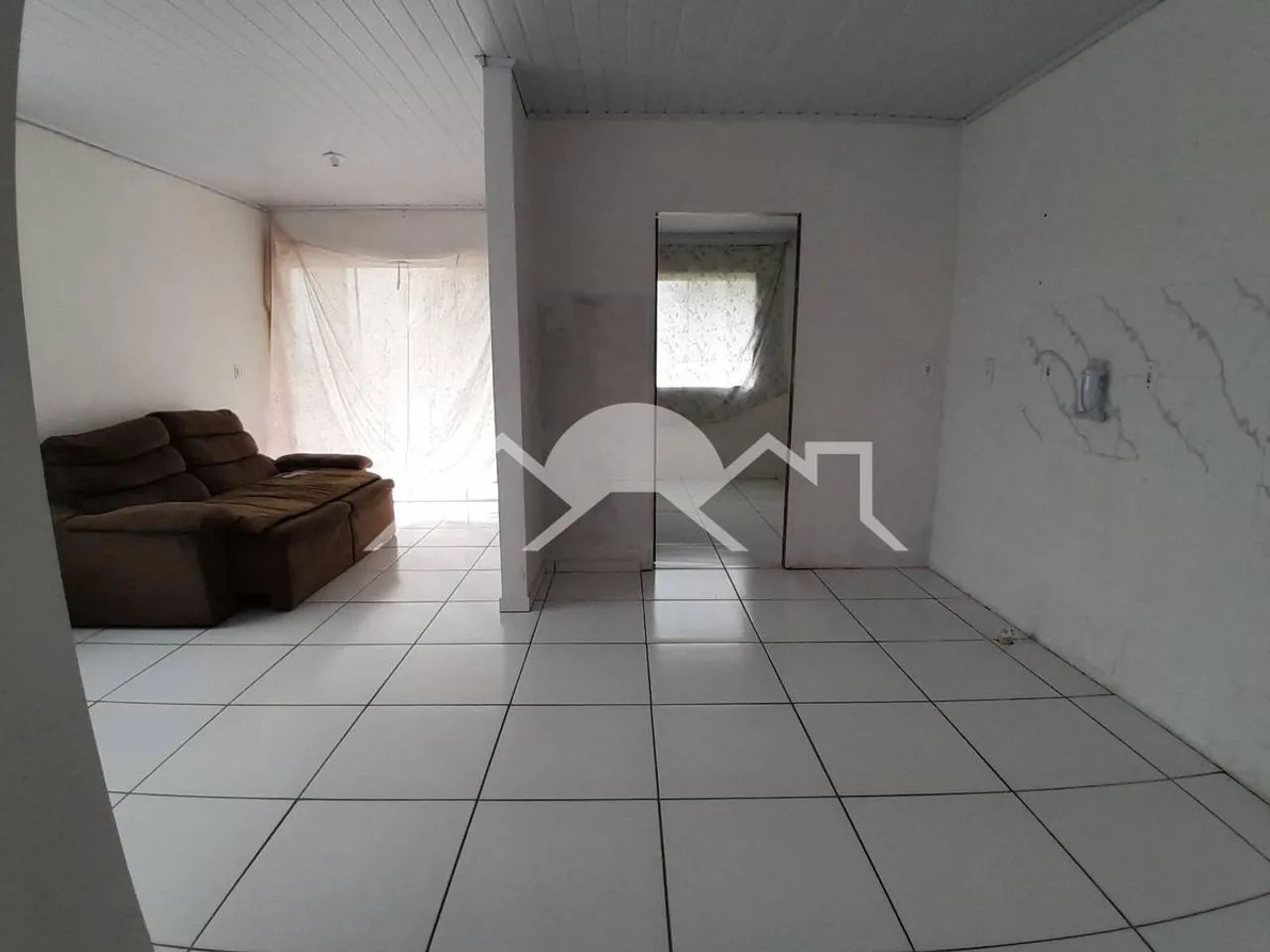 Casa com 1 Quarto e Amplo Terreno - Foto 5