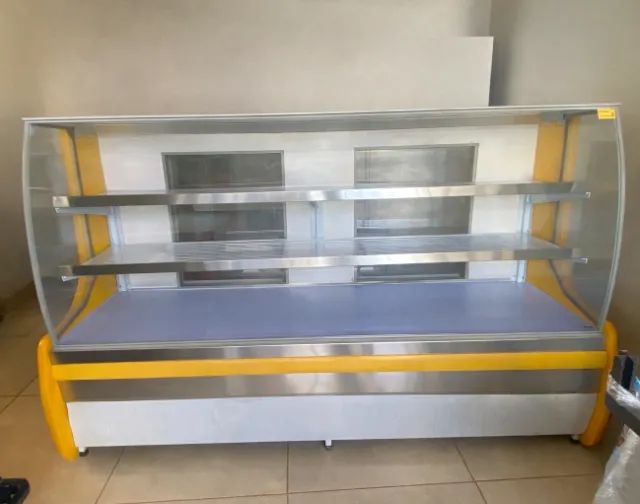 Balcão Expositor Vitrine Refrigerado da Marca Polar com 1,80m de frente - Foto 6
