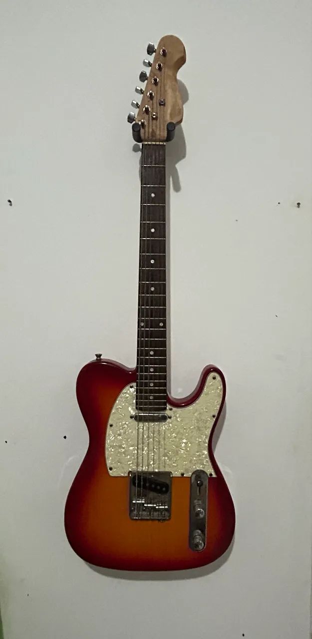 Guitarra Telecaster Sunburst