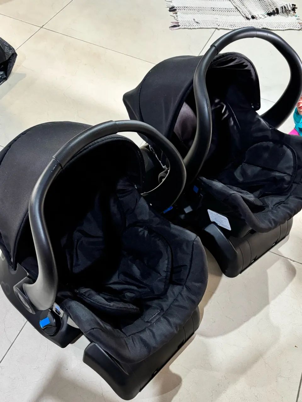 Bebê conforto gêmeos 