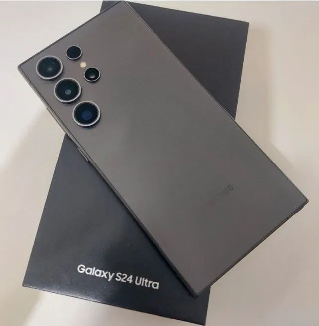 Samsung Galaxy S24 Ultra - 512GB - Preto - Estado de Novo