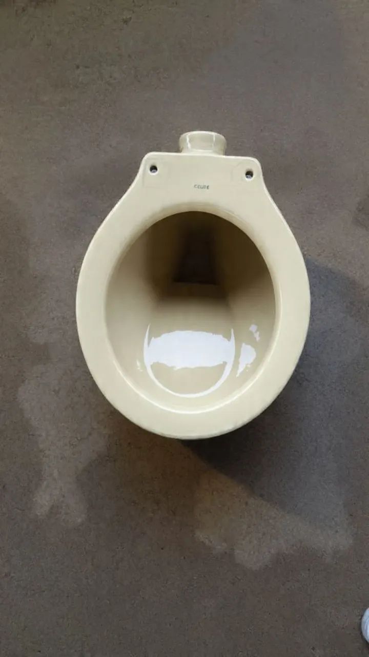 Louça de vaso sanitário 