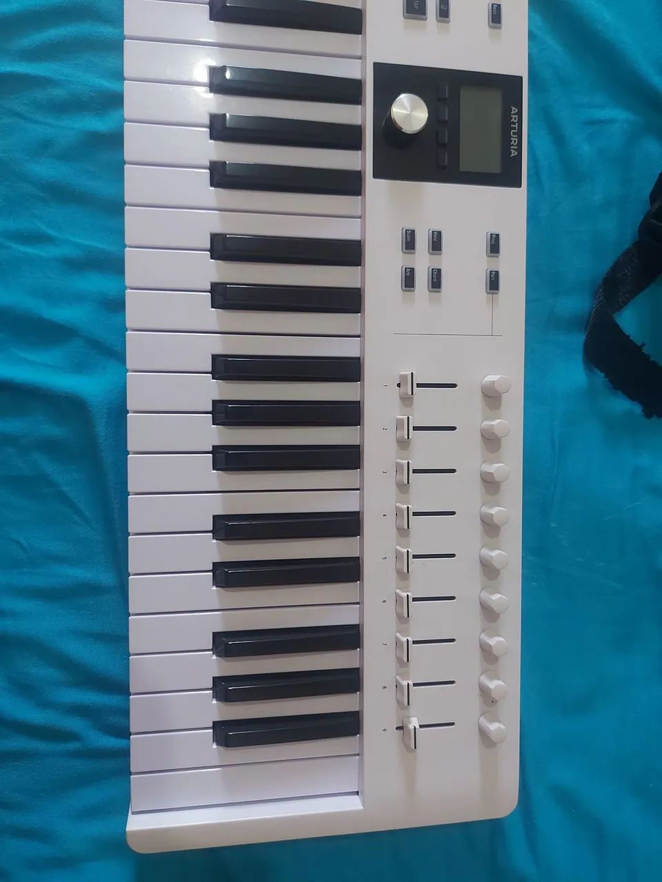 Teclado arturia keylab essential mk3 61 - Foto 3