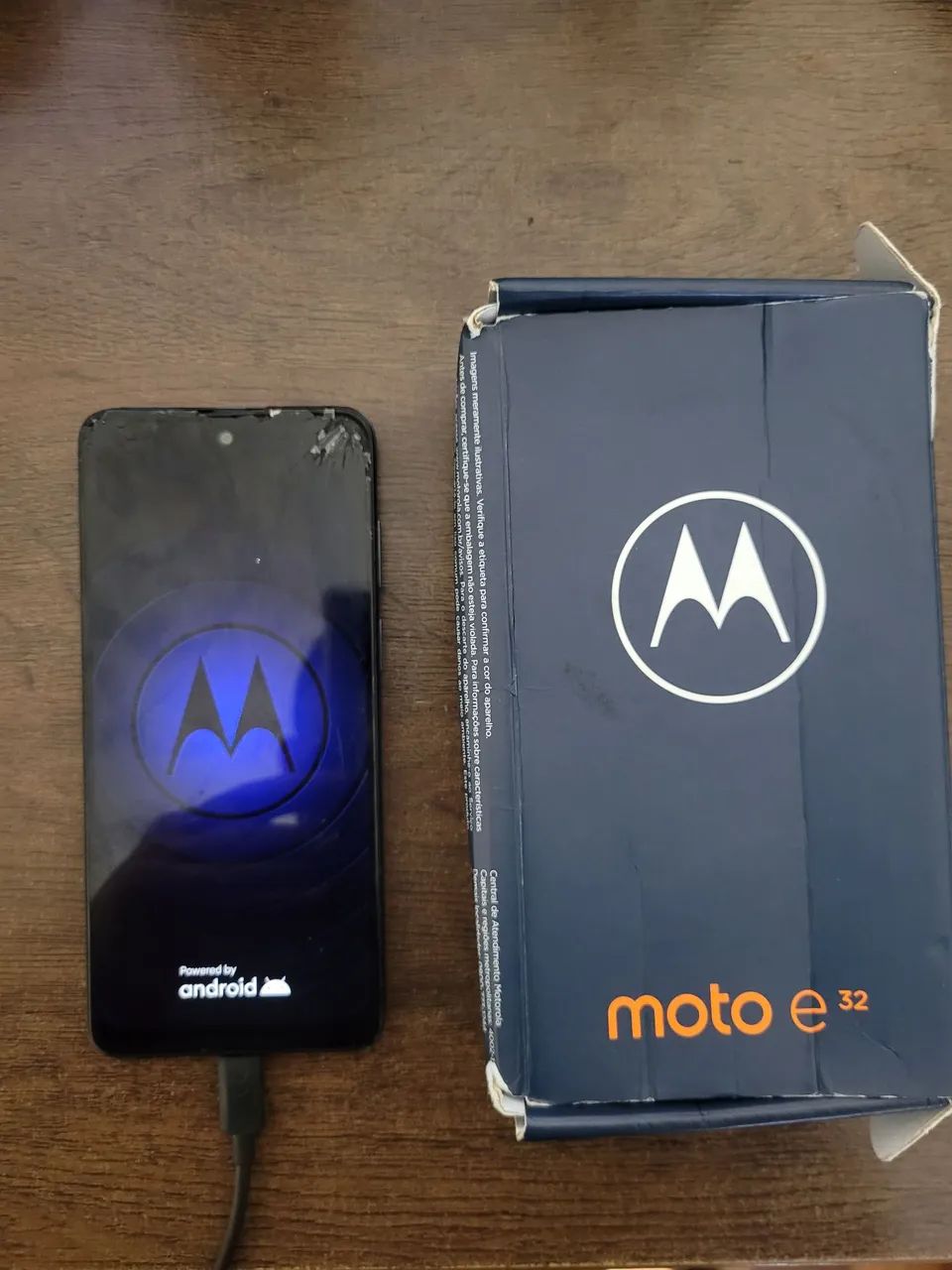TORRO CELULAR MOTOROLA E32 USADO EM BOM ESTADO COM CAIXA - Foto 3
