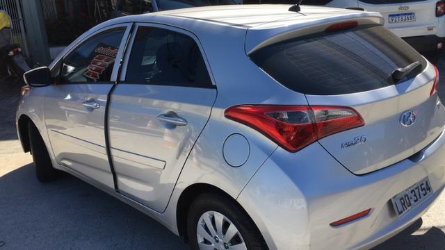 Hb20 2015 completo de tudo 1.0 com 15000 raridade unico dono Procurar Martins - Foto 7