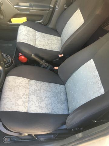 Ford Fiesta 2010 - Foto 5