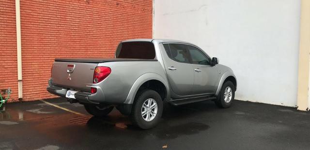 Mitsubishi L200 Triton HPE 3.5 V6 4WD (Flex) (Aut) - Foto 3