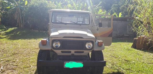 Toyota Bandeirante 1984