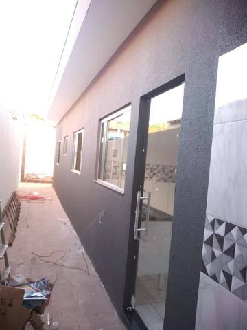 Casa Nova de meio lote Minha Casa Minha Vida (Todas as portas e janelas de blindes) - Foto 5