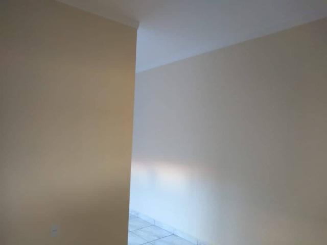 Casa Nova de meio lote Minha Casa Minha Vida (Todas as portas e janelas de blindes) - Foto 7
