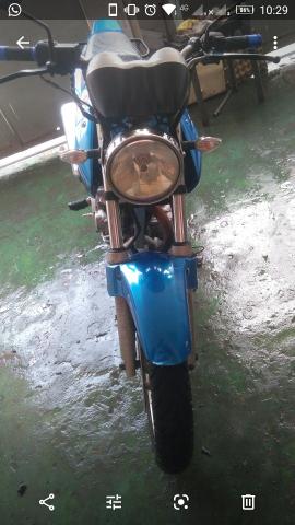 Moto CB Twister azul - Foto 3