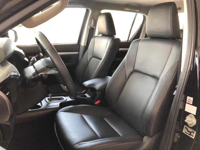 ToYotA HiLuX SRX 2.8-L_AUT._4x4_ExtrANovA_LacradAOriginaL_RevisadA_ - Foto 8