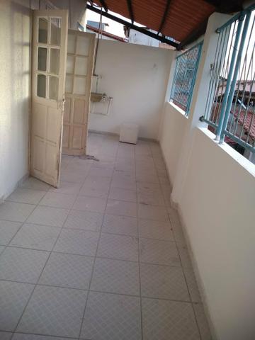Ótima casa Itapuã rua pública - Foto 6