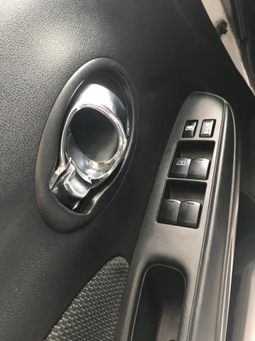 NISSAN Versa - Foto 8