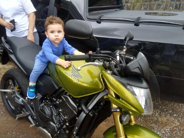 Hornet 2011 (impecável)