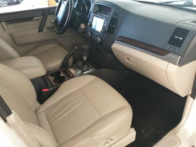 PAJERO FULL 3.2 Turbo Disel, 4x4, 7 lugares - 2013/13 - Foto 6