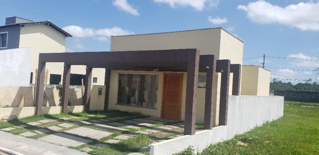 Belíssima Casa no Residencial Arbre Casa com 3 quartos sendo 2 suítes e 2 garagens