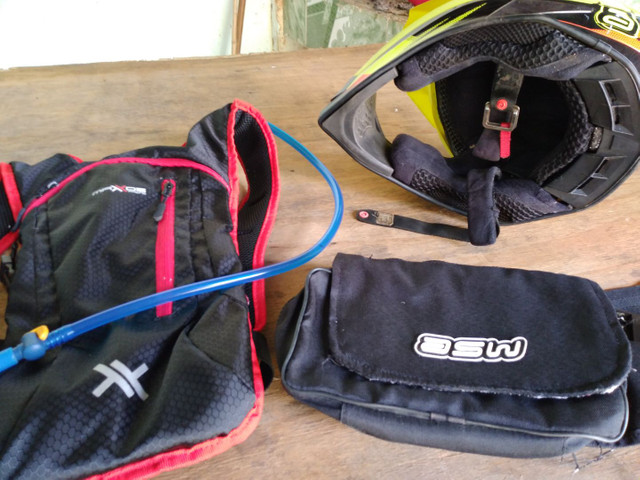 Capacete asw mais mochila de hidratação e bolsa de ferramentas - Foto 4