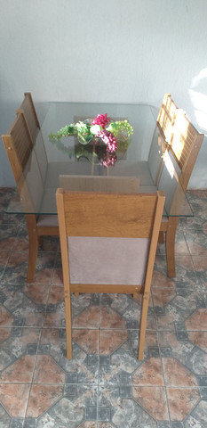 Jogo de mesa com 6 cadeiras - Foto 3