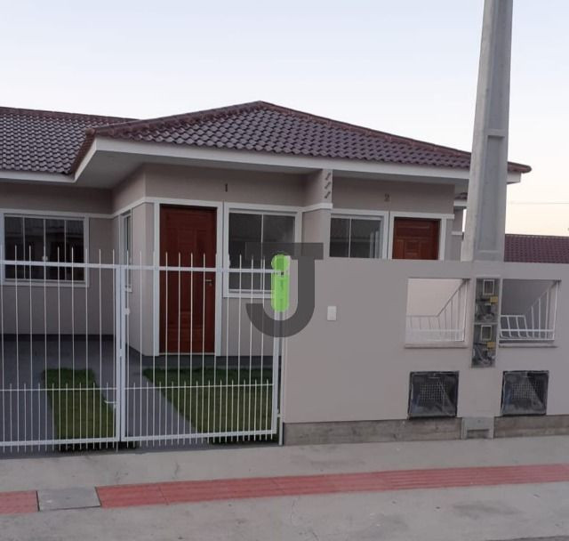 Excelente casa geminada com documentação GRÁTIS em Palhoça