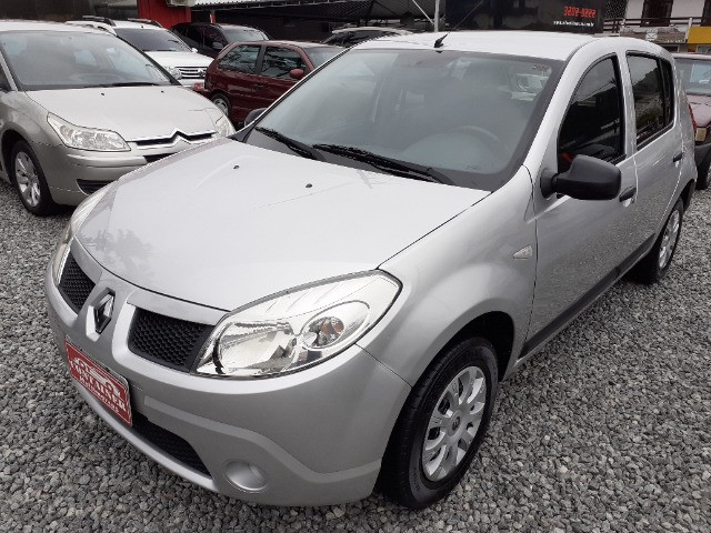 Renault Sandero Exp 1.0 ano 2010 Top