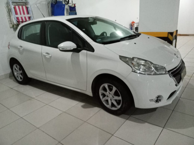 Peugeot 208 - Foto 5