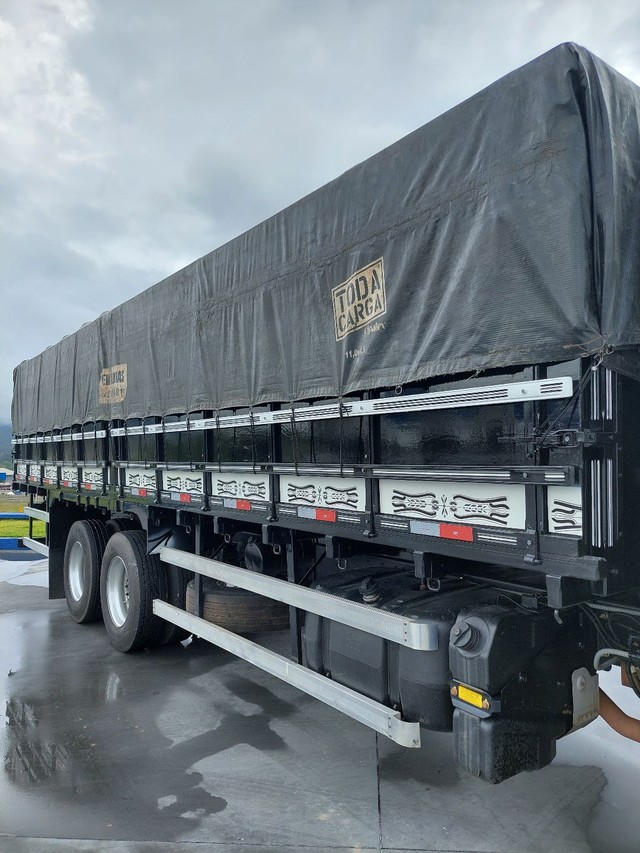 Ford cargo 2431 6x2 2019 automático com graneleiro - Foto 5