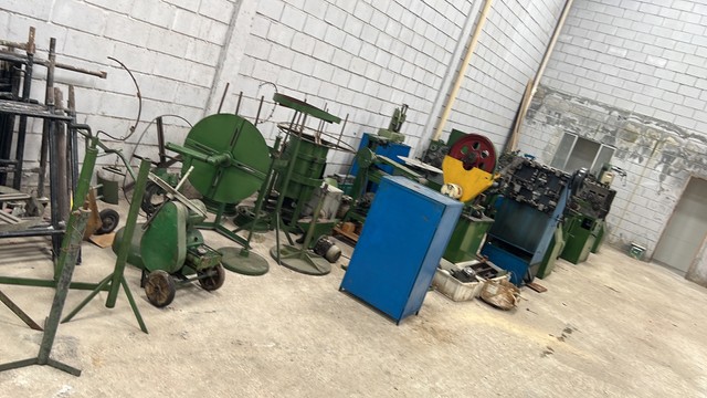 Maquinas de mola compressão, torção e dobradeira - Foto 3