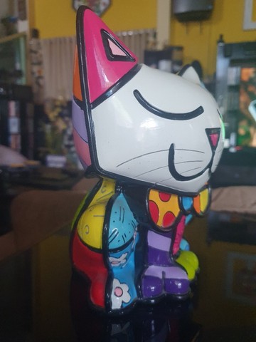 Escultura Romero Britto Gato Grande em resina