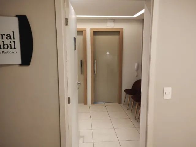 Sala Comercial n. 828 - Conjunto Empresarial Hyde Park na Jerônimo de Albuquerque