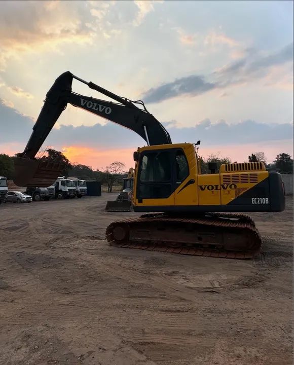 Escavadeira Volvo EC210 2014  - Foto 3