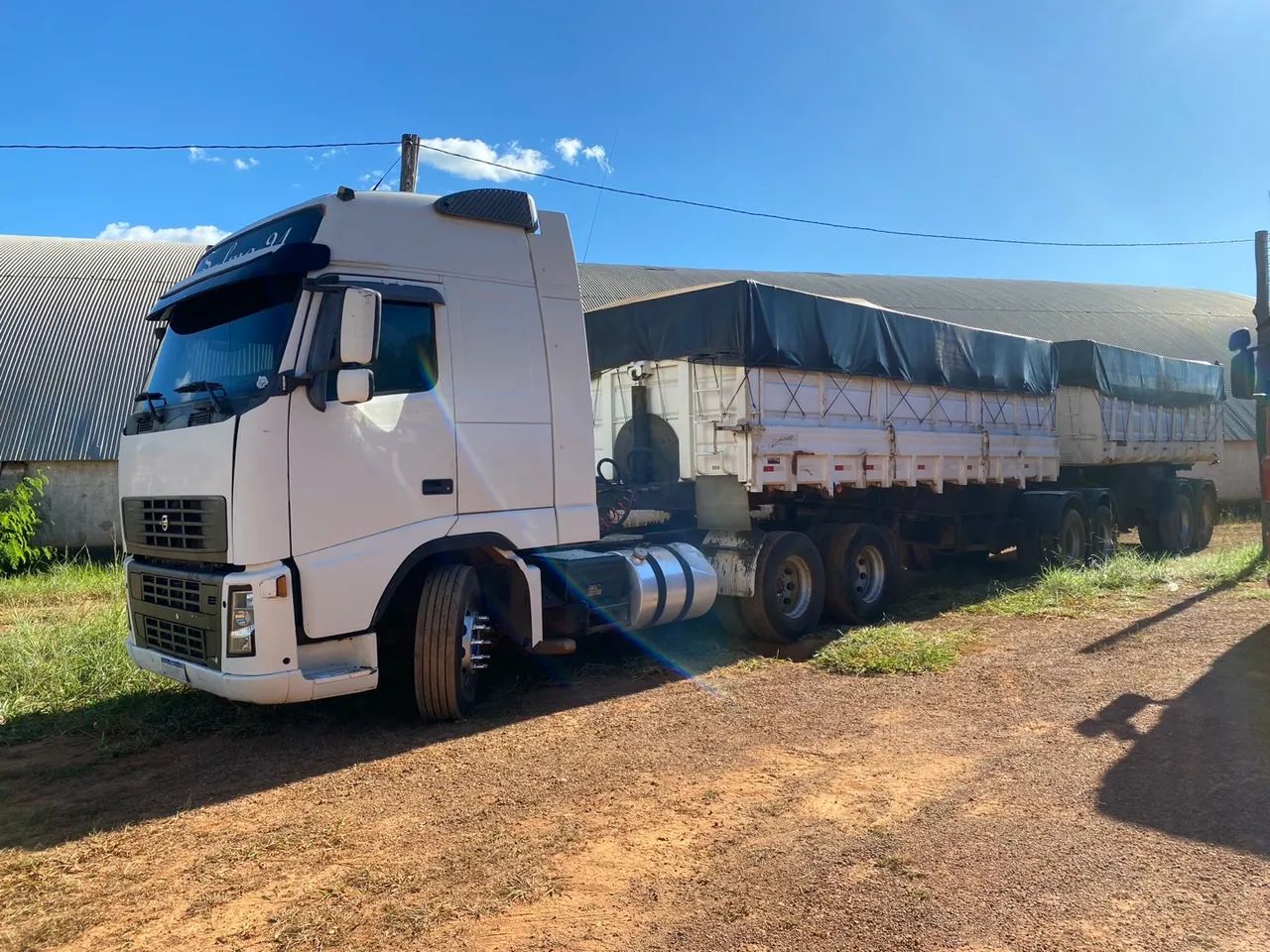 Caminhão Volvo FH 380 - Foto 2