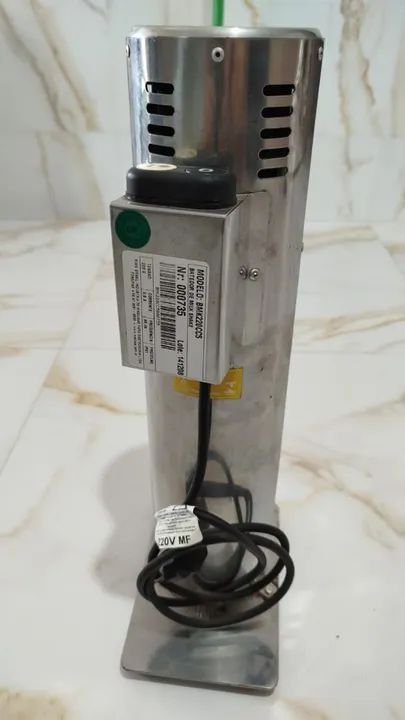 Máquina de milck shake Industrial - Usado - Excelente Estado - Foto 4