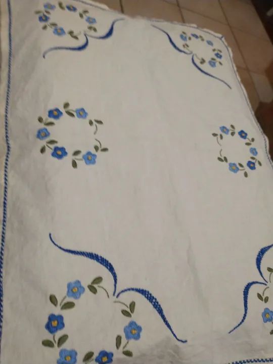 Toalha centro de mesa antiga  - Foto 4