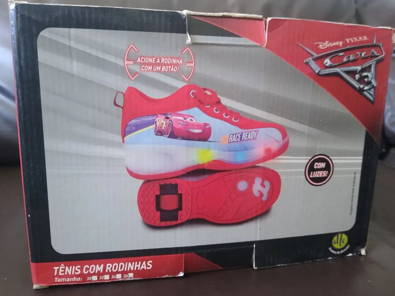 Tênis com rodinhas