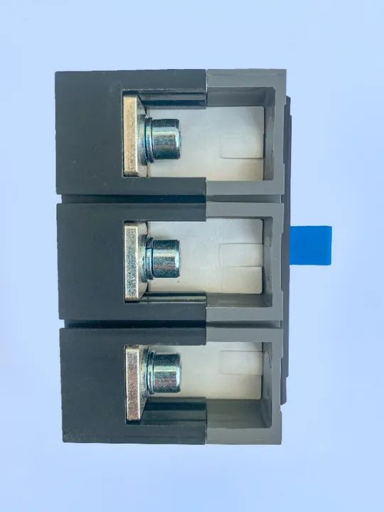 Disjuntor Caixa Moldada 250A / 36kA / 3P - Maxge - Foto 2