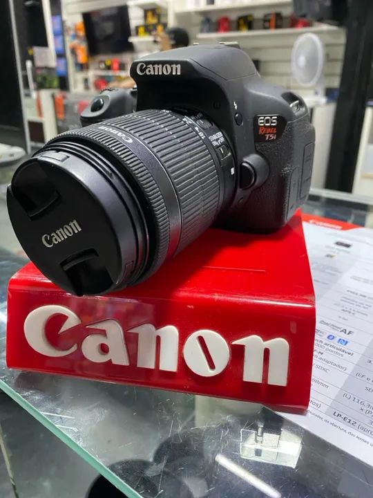 Canon T5i + lente  impecável completa 1 ano de garantia
