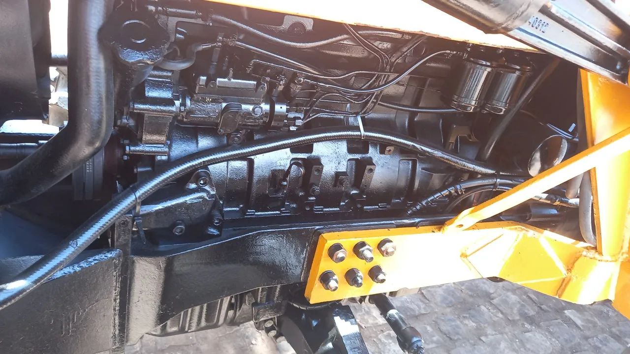 Trator 4x4 6cc - Foto 5