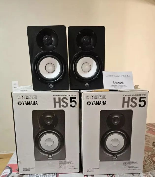 Par de Yamaha Hs5