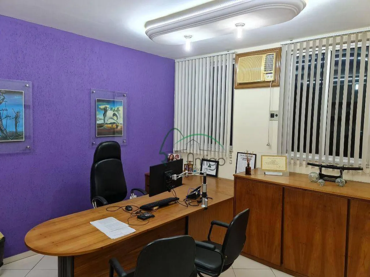 Sala Comercial - Rua Primeiro de Março - Venda ou Aluguel - Centro