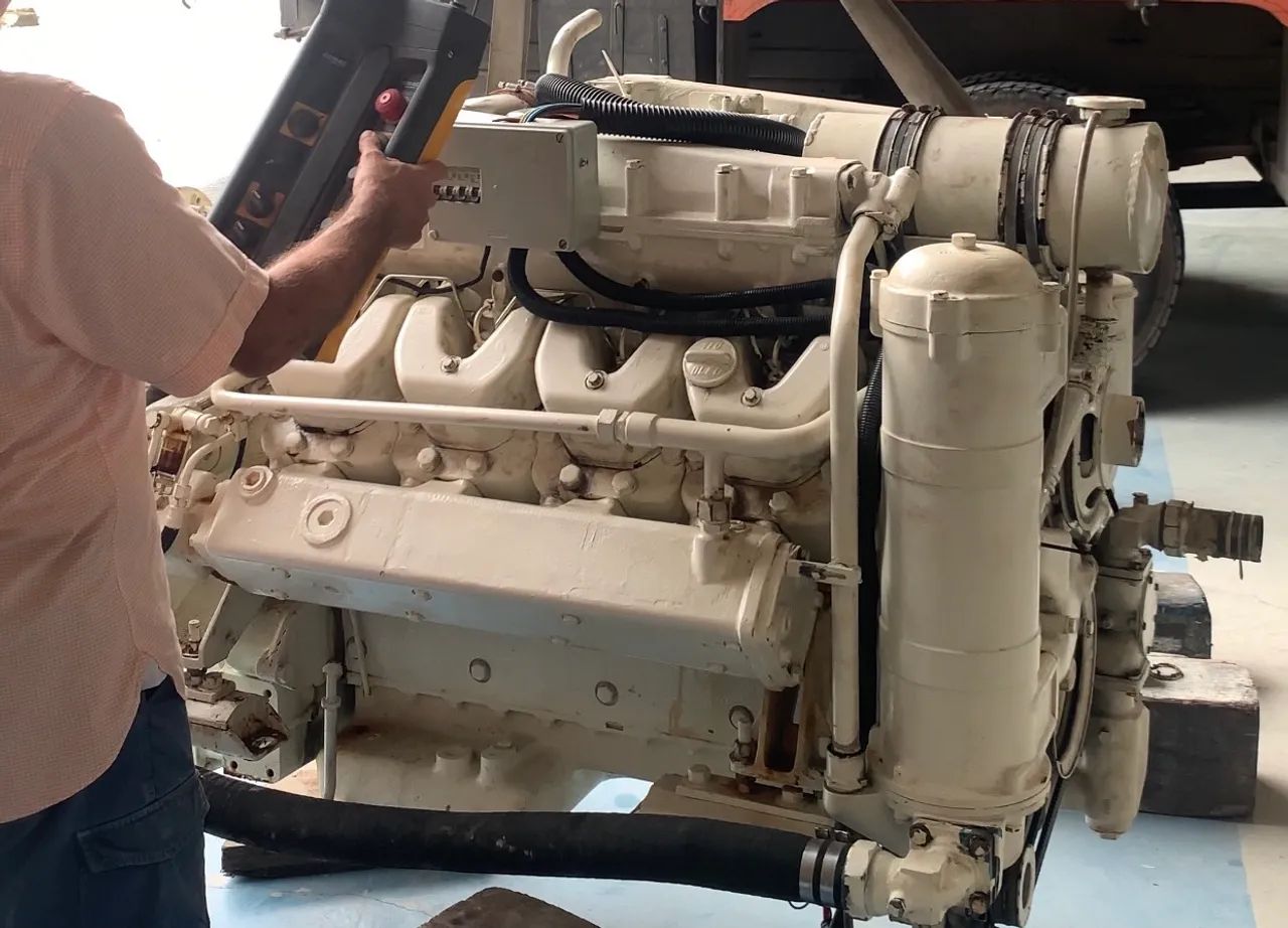 DOIS MOTORES MARÍTIMOS SCANIA 500 hp cada DIESEL  - Foto 2