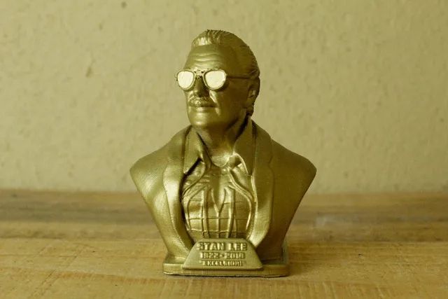 Busto Stan Lee