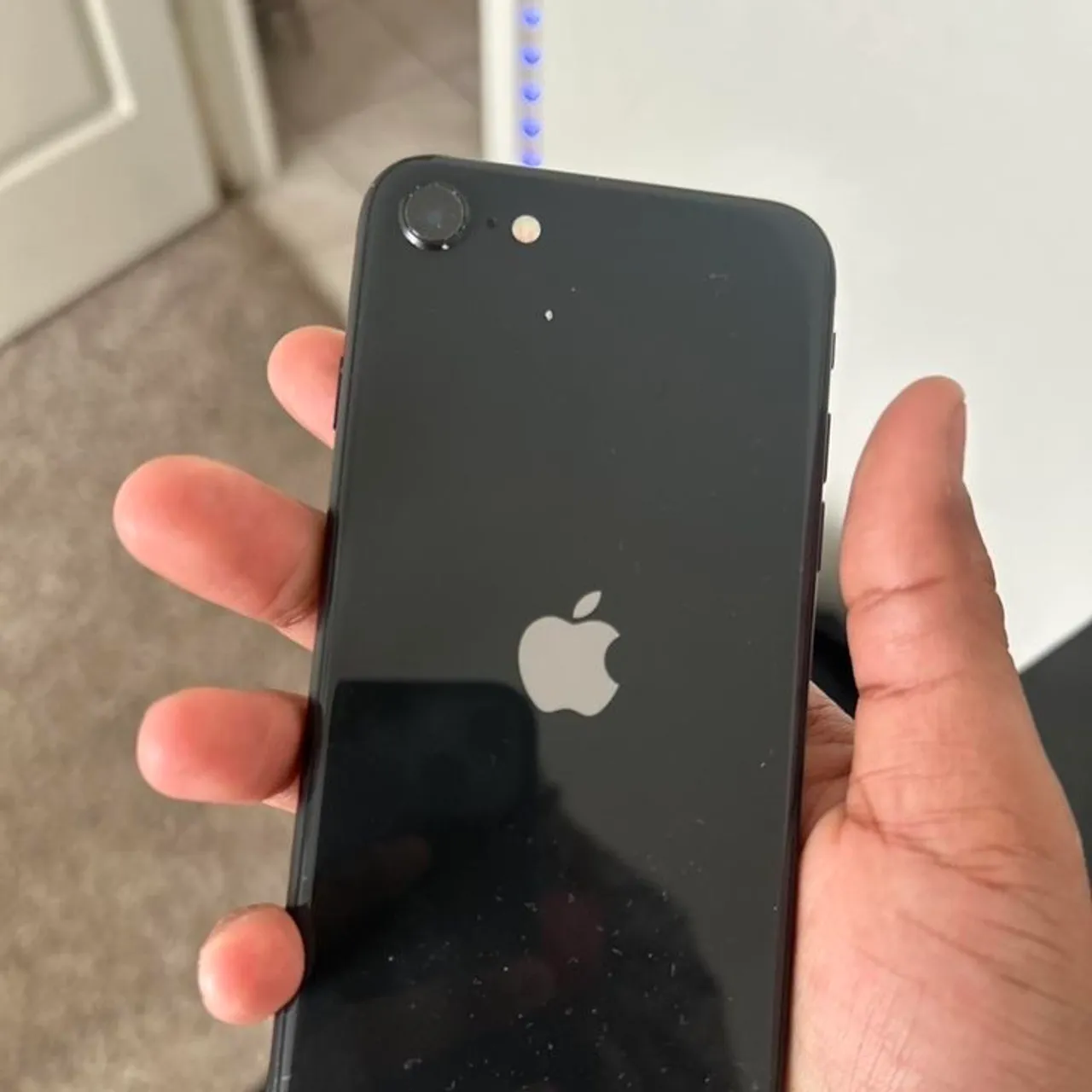 iPhone SE