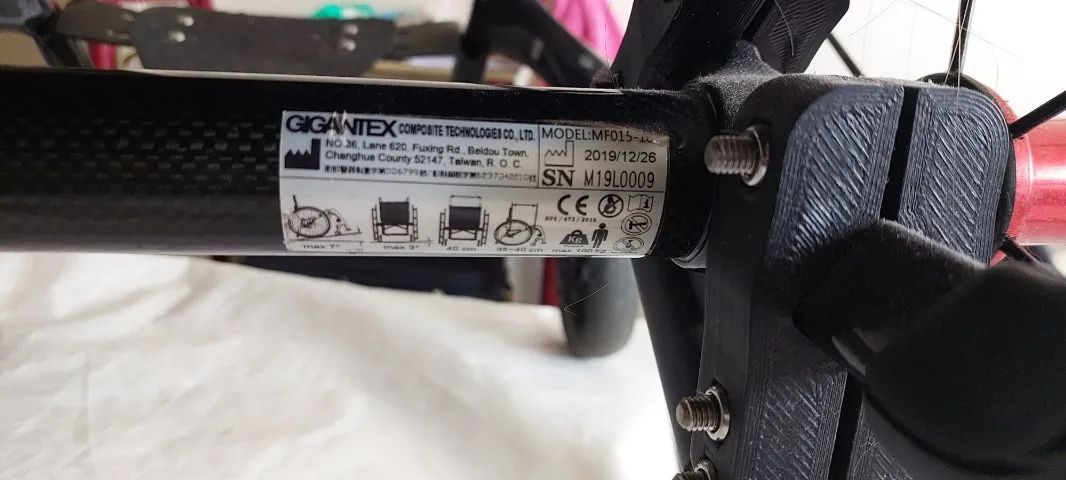 Carbone - A cadeira de rodas monobloco de fibra de carbono! - Foto 5