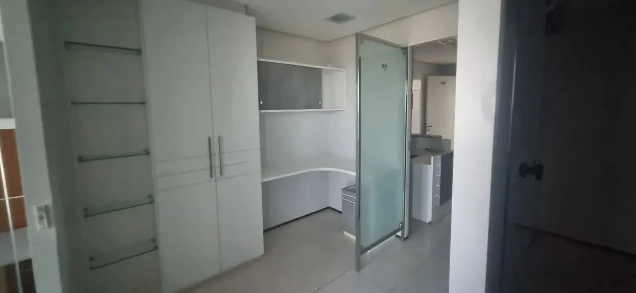 Sala comercial grande com 50m2, Renascença II, Av. Colares Moreira, porcelanato, divisória - Foto 4