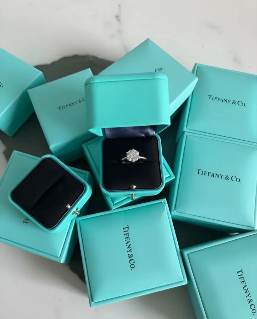 Anel solitário tiffany & co. Com caixa  - Foto 4