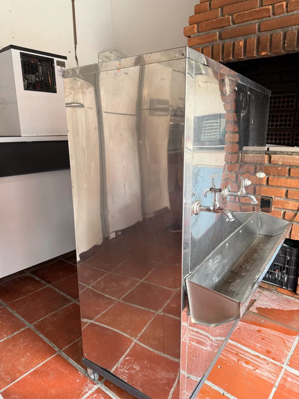 Bebedouro industrial INOX 200L 220V