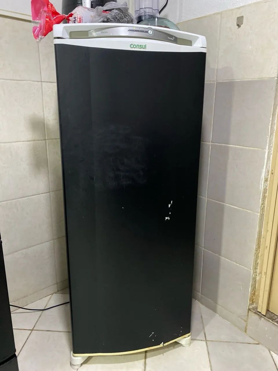 Geladeira Consul Facilite, frost free, congelador com trava, 300 L. R$ 800,00 - Foto 3